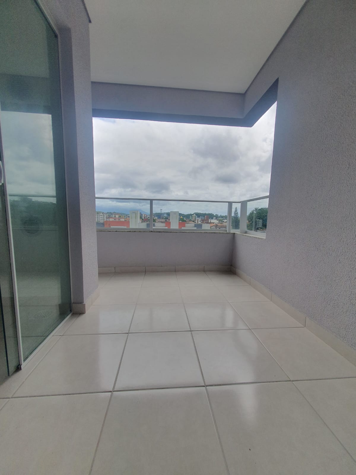 APARTAMENTO Á VENDA - BAIRRO COSTA E SILVA