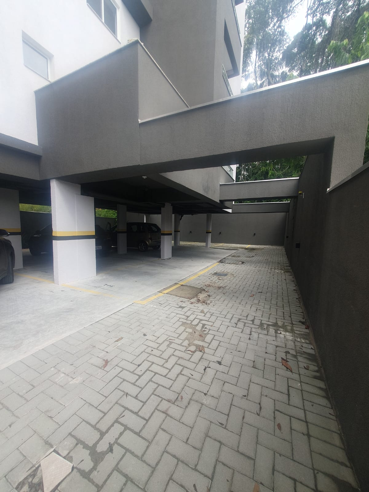 APARTAMENTO Á VENDA - BAIRRO COSTA E SILVA