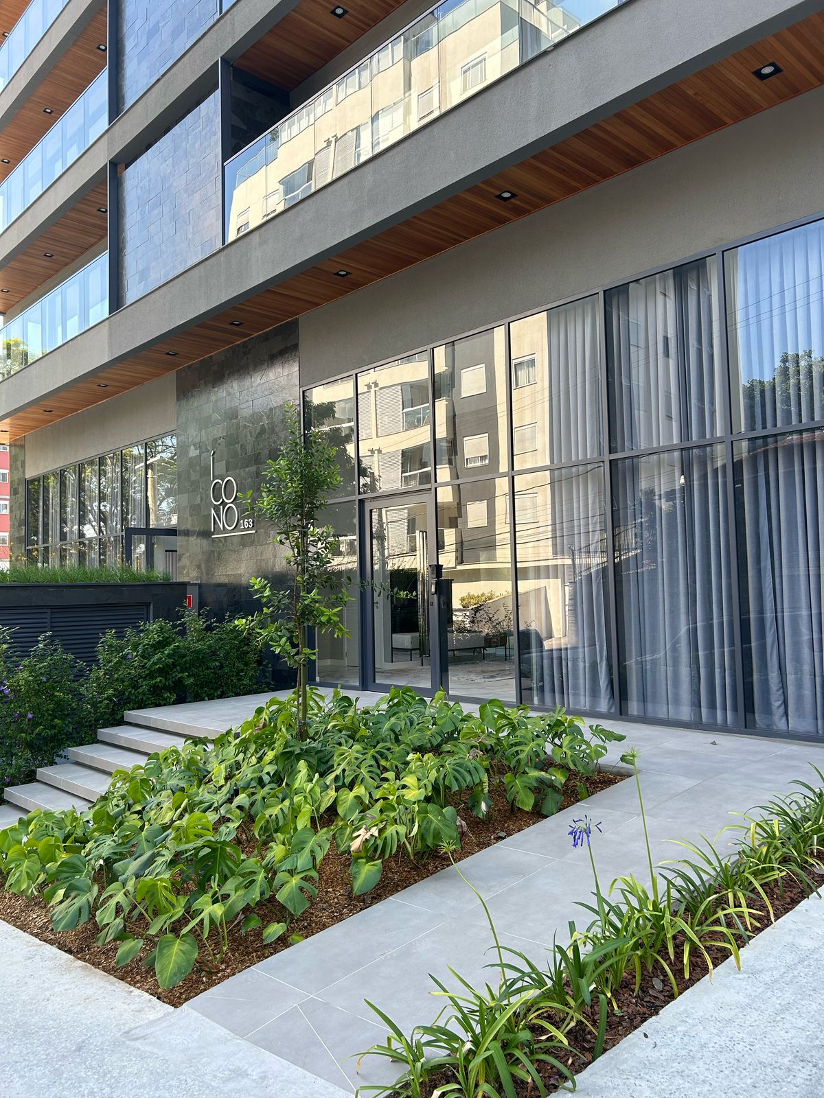 APARTAMENTO 126m² A VENDA - BAIRRO ATIRADORES