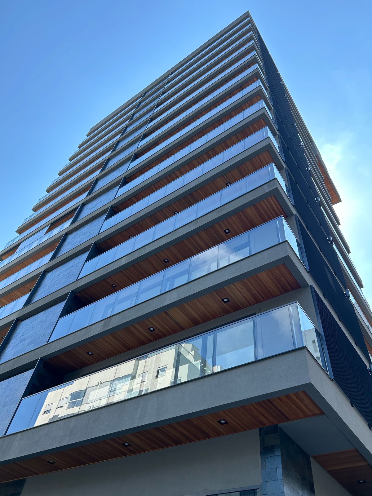 APARTAMENTO 126m² A VENDA - BAIRRO ATIRADORES