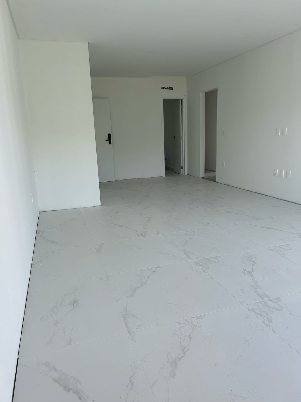 APARTAMENTO 126m² A VENDA - BAIRRO ATIRADORES