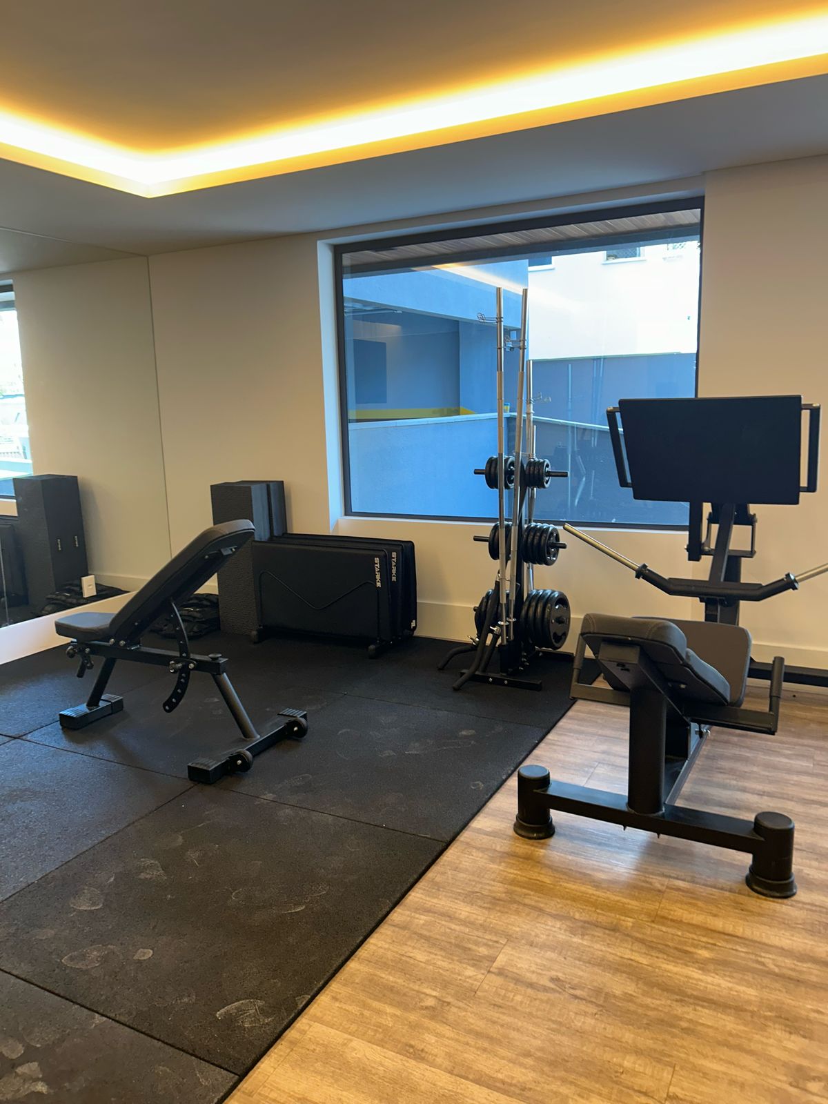 APARTAMENTO 126m² A VENDA - BAIRRO ATIRADORES