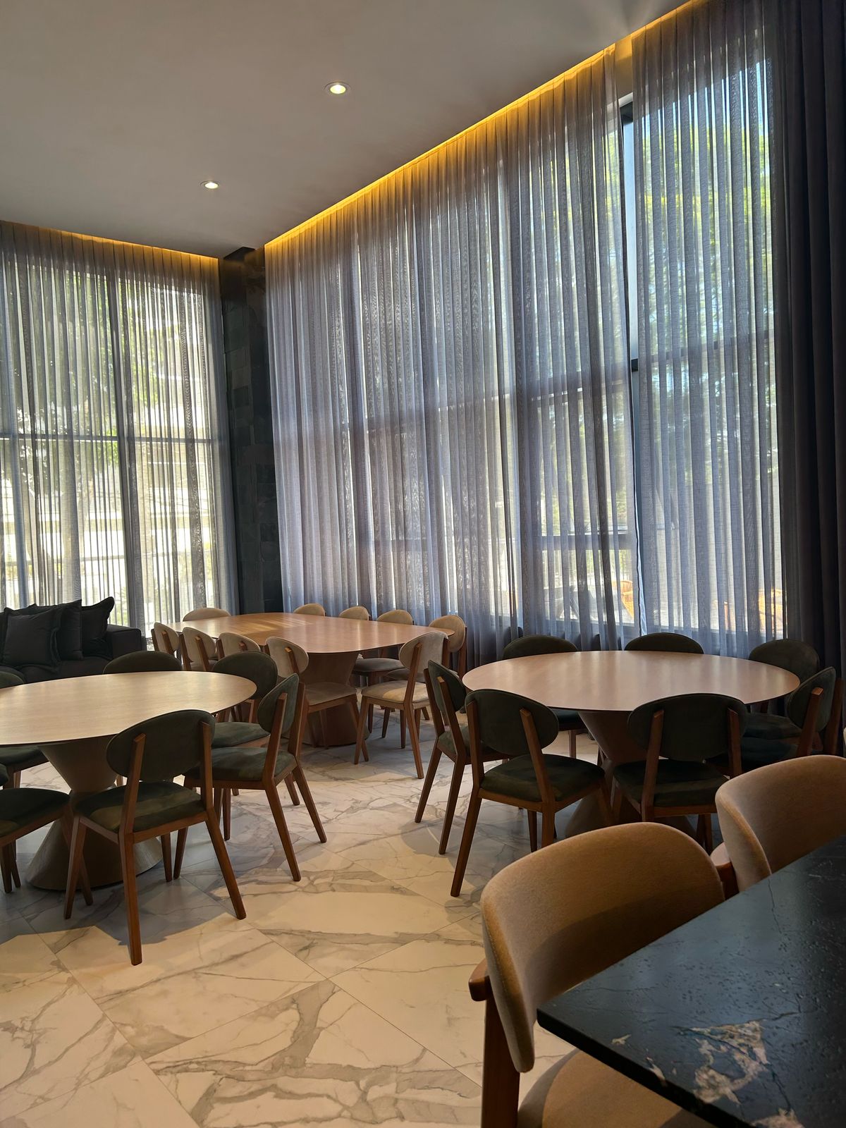 APARTAMENTO 126m² A VENDA - BAIRRO ATIRADORES
