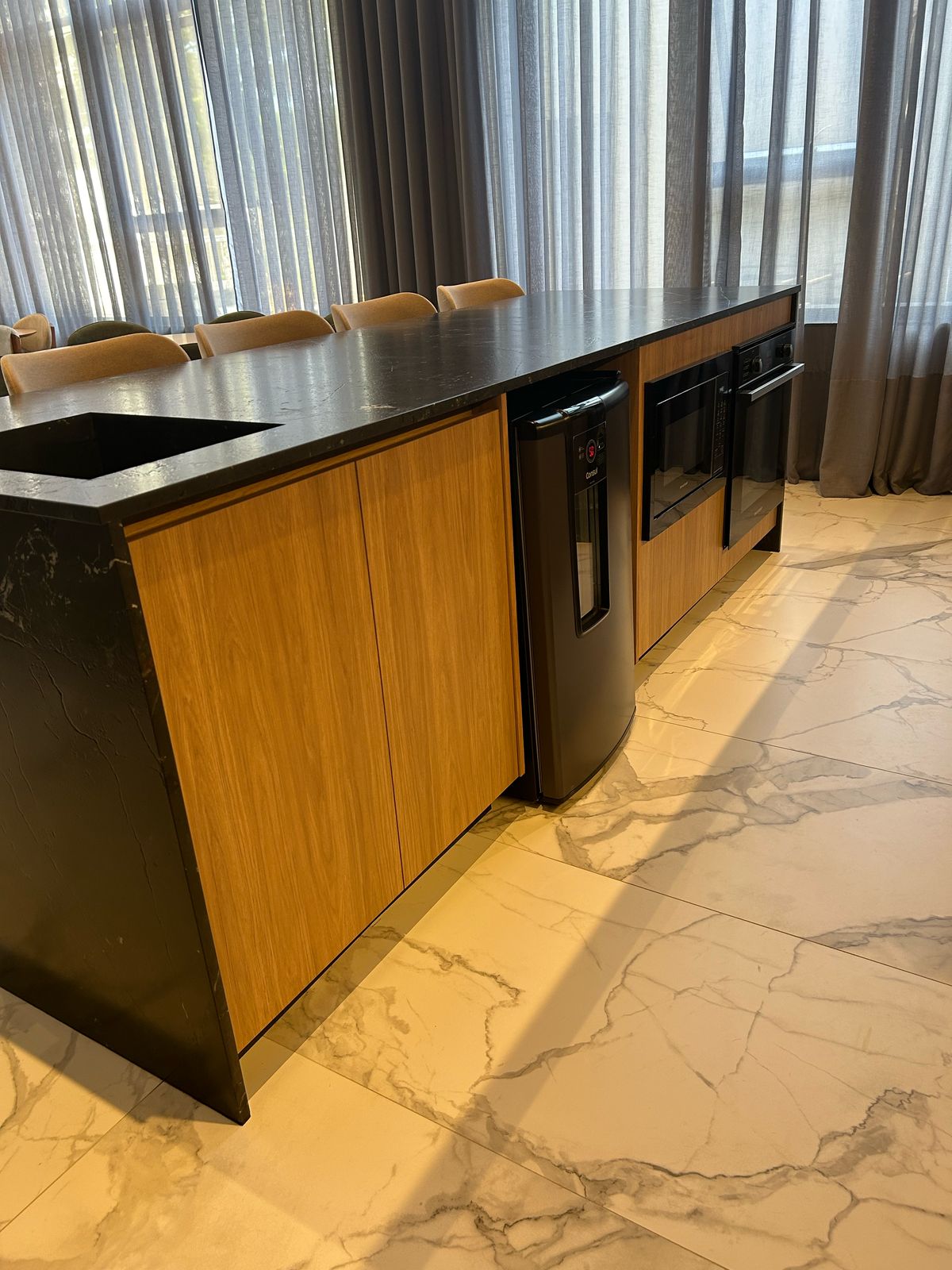 APARTAMENTO 126m² A VENDA - BAIRRO ATIRADORES