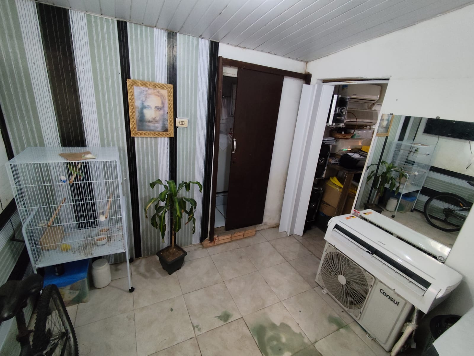 CASA A VENDA - BAIRRO COSTA E SILVA