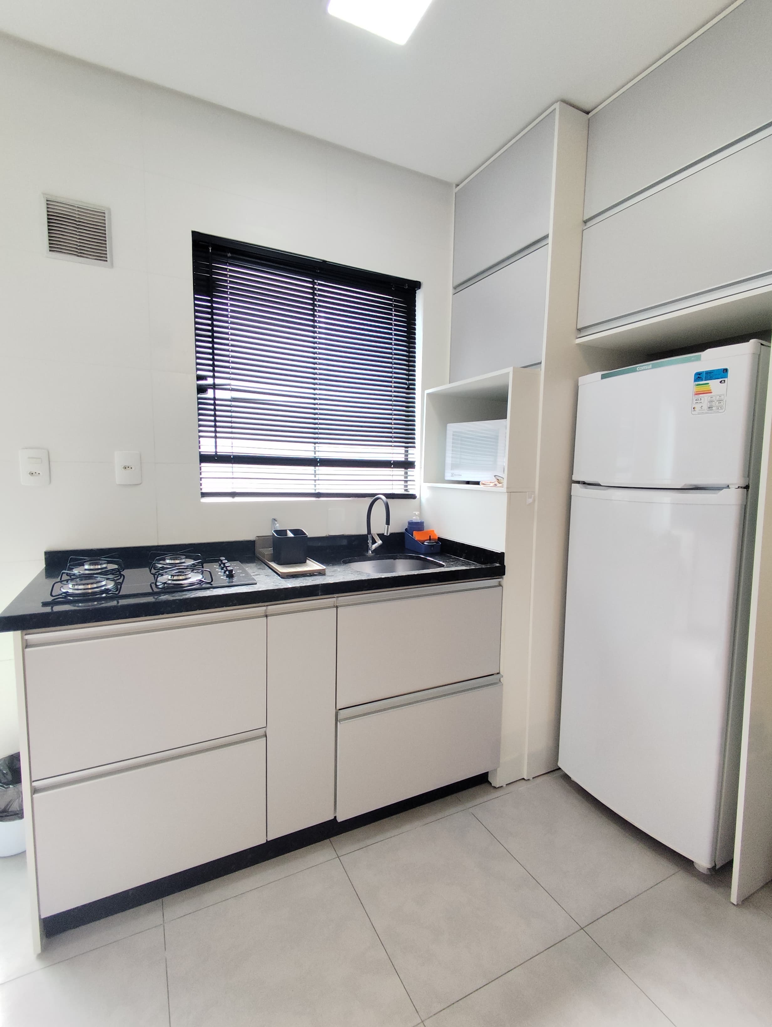 APARTAMENTO MOBILIADO  A VENDA, NO COSTA E SILVA