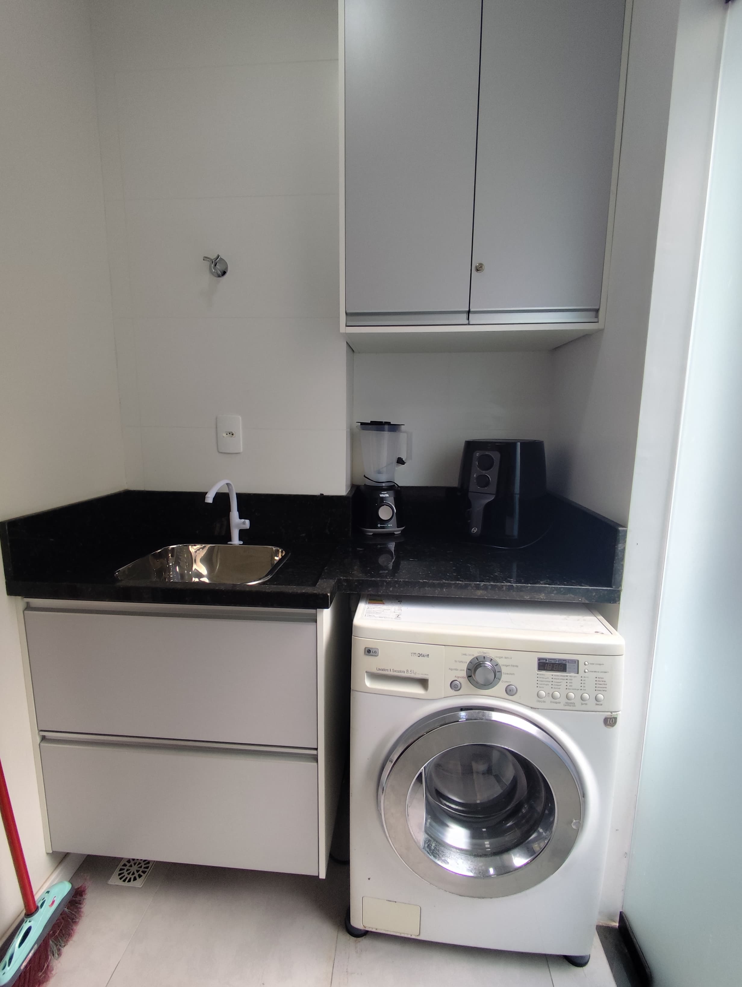 APARTAMENTO MOBILIADO  A VENDA, NO COSTA E SILVA