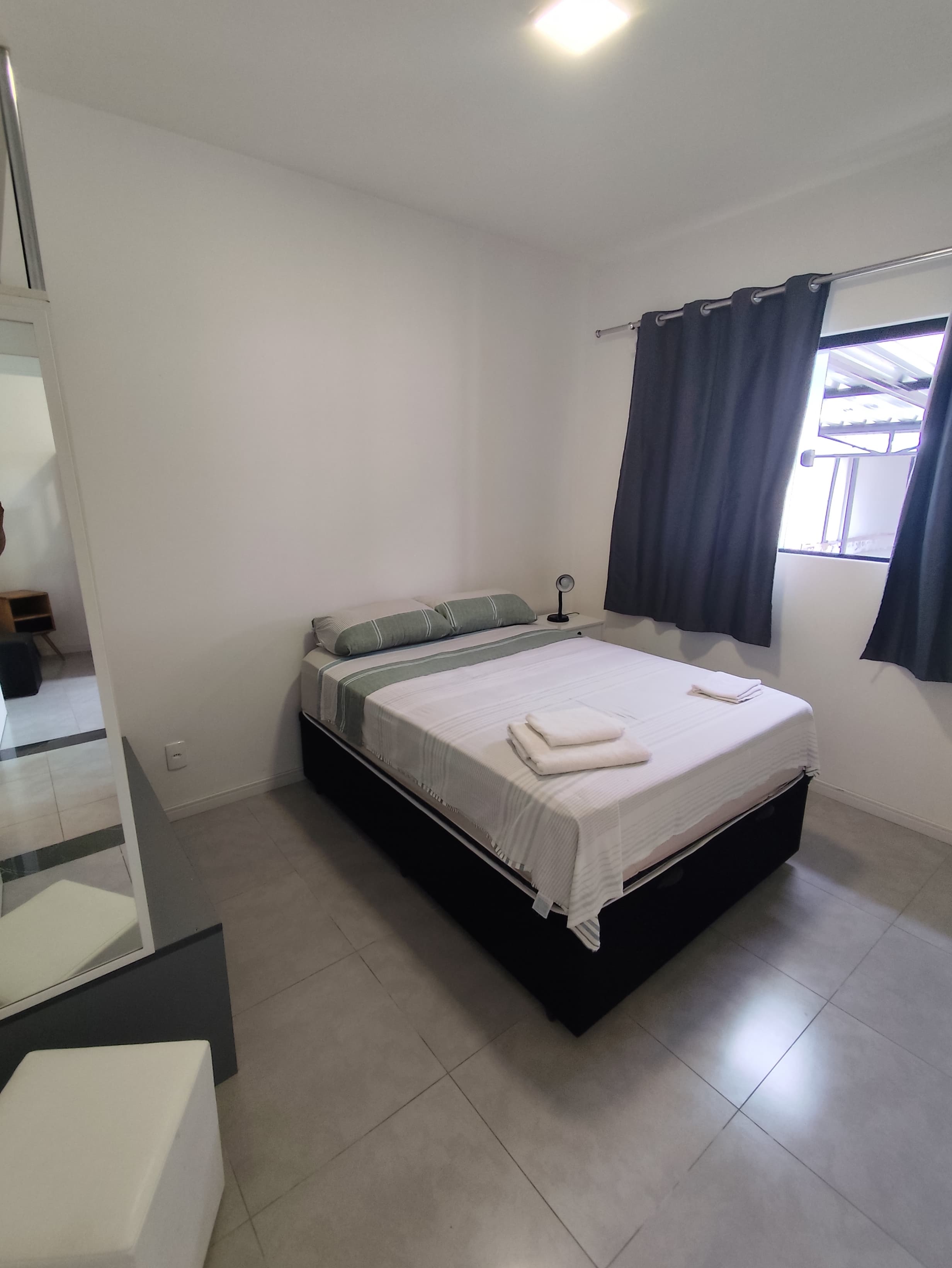 APARTAMENTO MOBILIADO  A VENDA, NO COSTA E SILVA