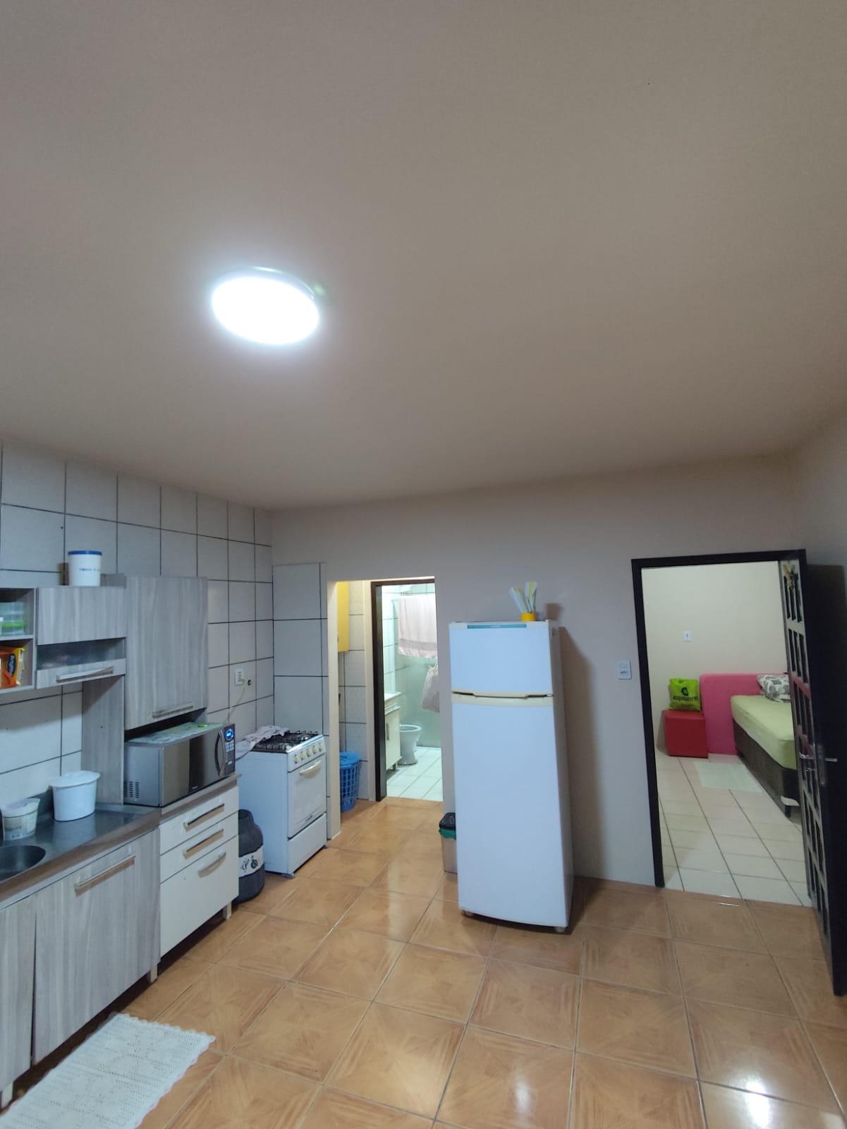 CASA EM TERRENO COMPARTILHADO  PARA LOCAÇÃO 