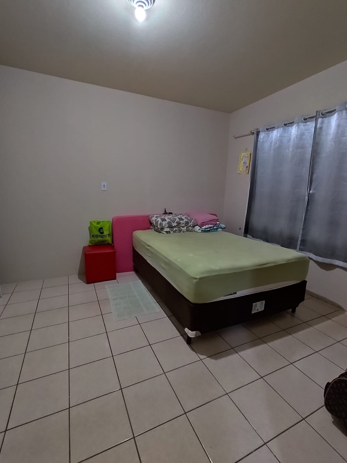 CASA EM TERRENO COMPARTILHADO  PARA LOCAÇÃO 