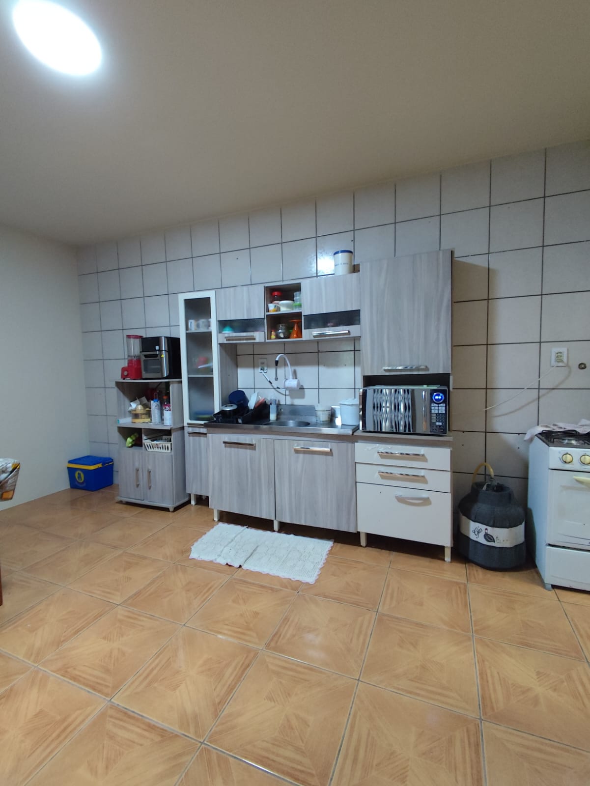 CASA EM TERRENO COMPARTILHADO  PARA LOCAÇÃO 
