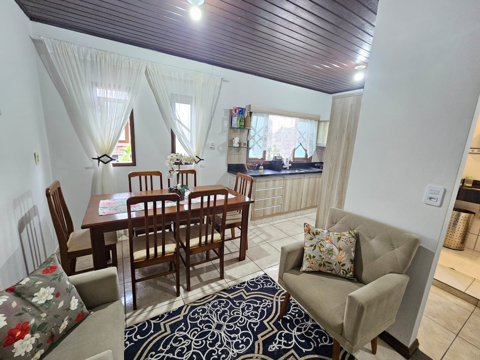 APARTAMENTO PARA LOCAÇÃO DE 3 MESES - COSTA E SILVA
