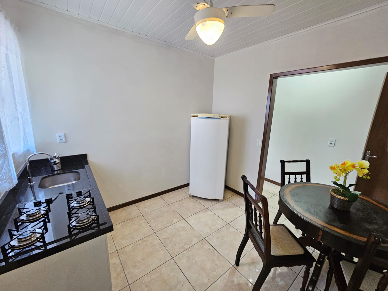 APARTAMENTO PARA LOCAÇÃO DE 3 MESES - COSTA E SILVA