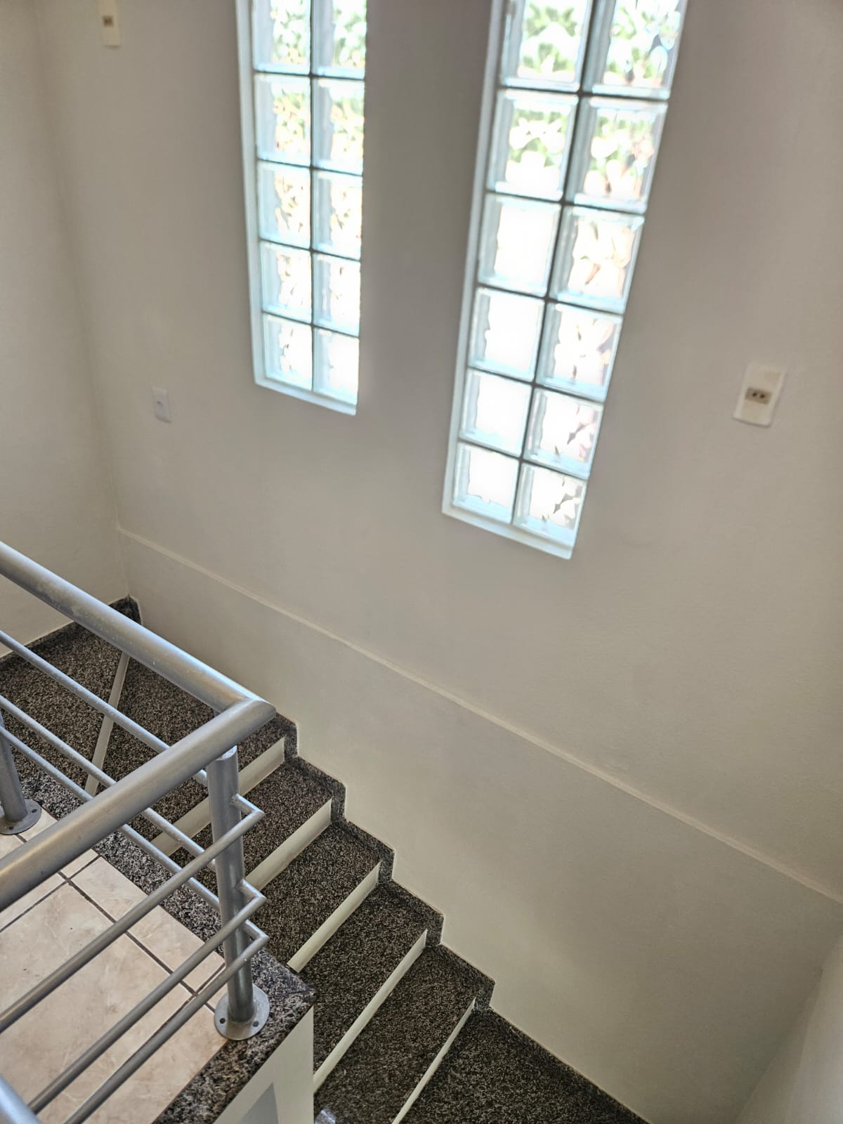 APARTAMENTO PARA LOCAÇÃO DE 3 MESES - COSTA E SILVA