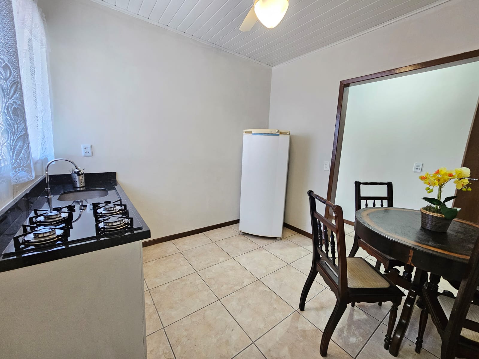 APARTAMENTO PARA LOCAÇÃO DE 3 MESES - COSTA E SILVA