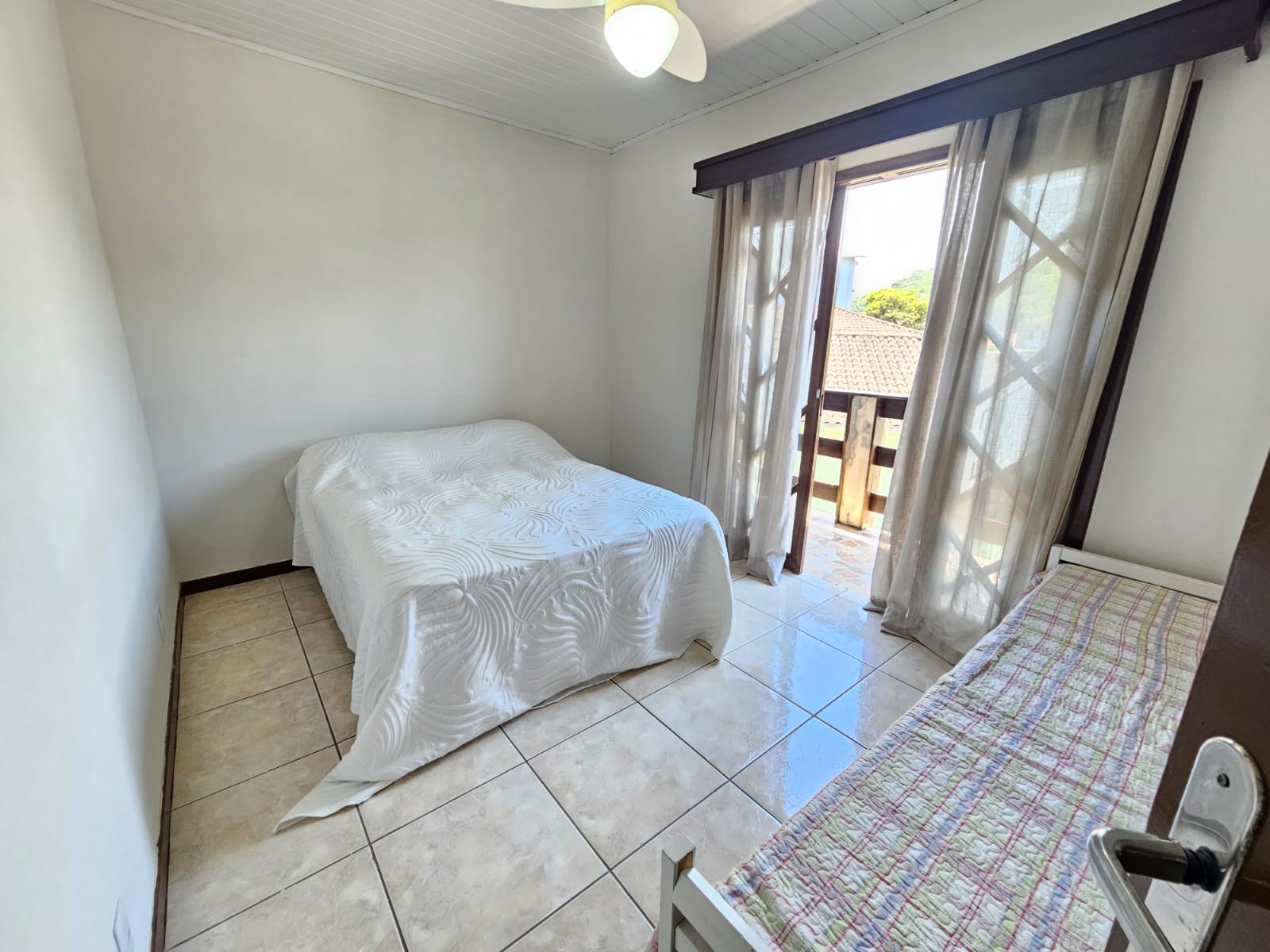 APARTAMENTO PARA LOCAÇÃO DE 3 MESES - COSTA E SILVA