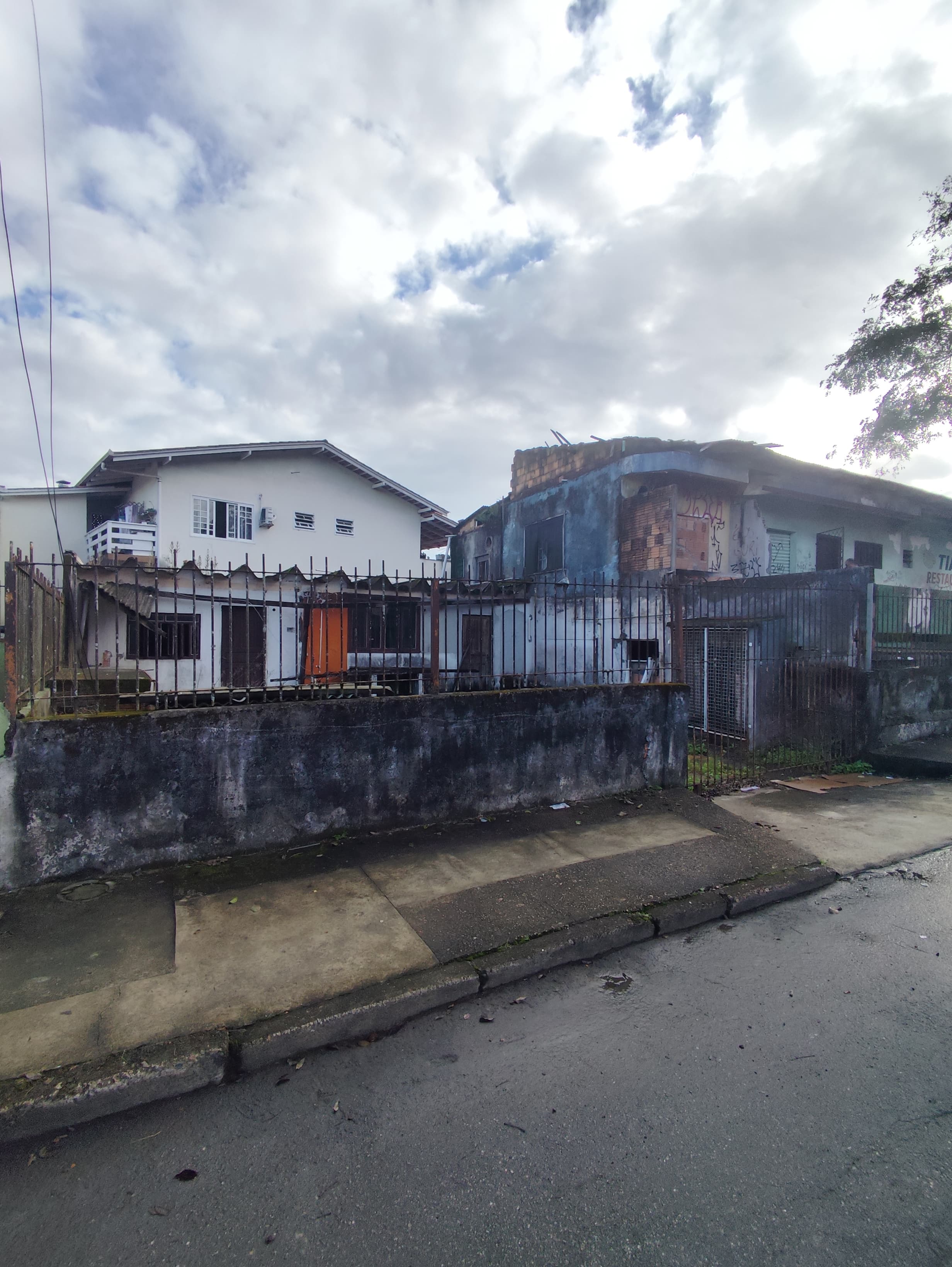 SALA COMERCIAL DE ESQUINA Á VENDA - BOA VISTA