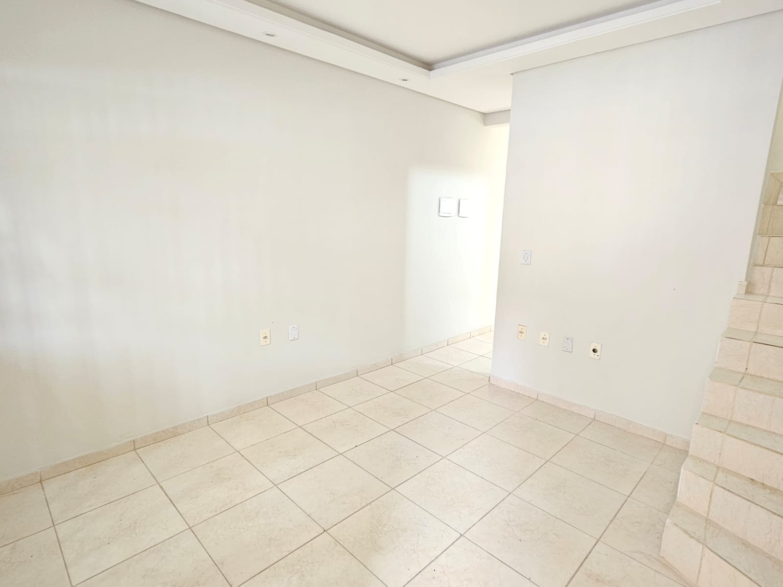 GEMINADO PARA LOCAÇÃO - NO BAIRRO NOVA BRASÍLIA