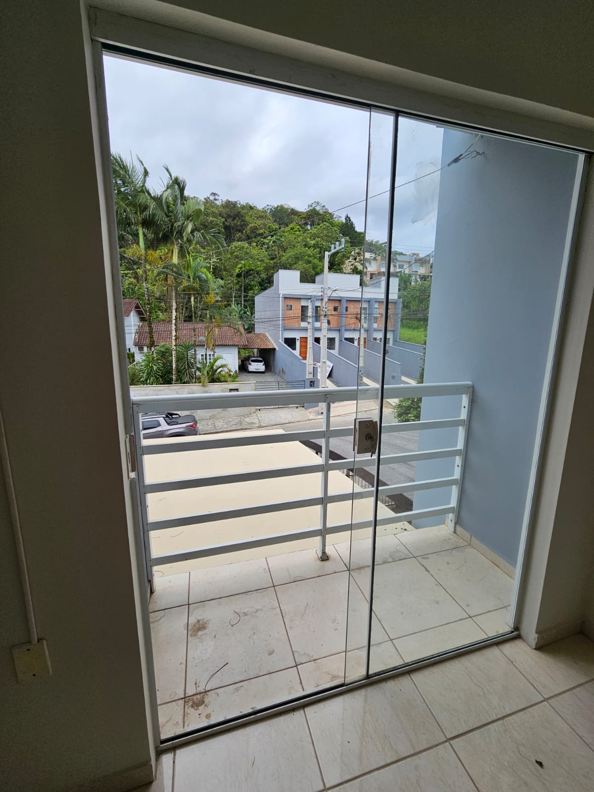 GEMINADO PARA LOCAÇÃO - NO BAIRRO NOVA BRASÍLIA