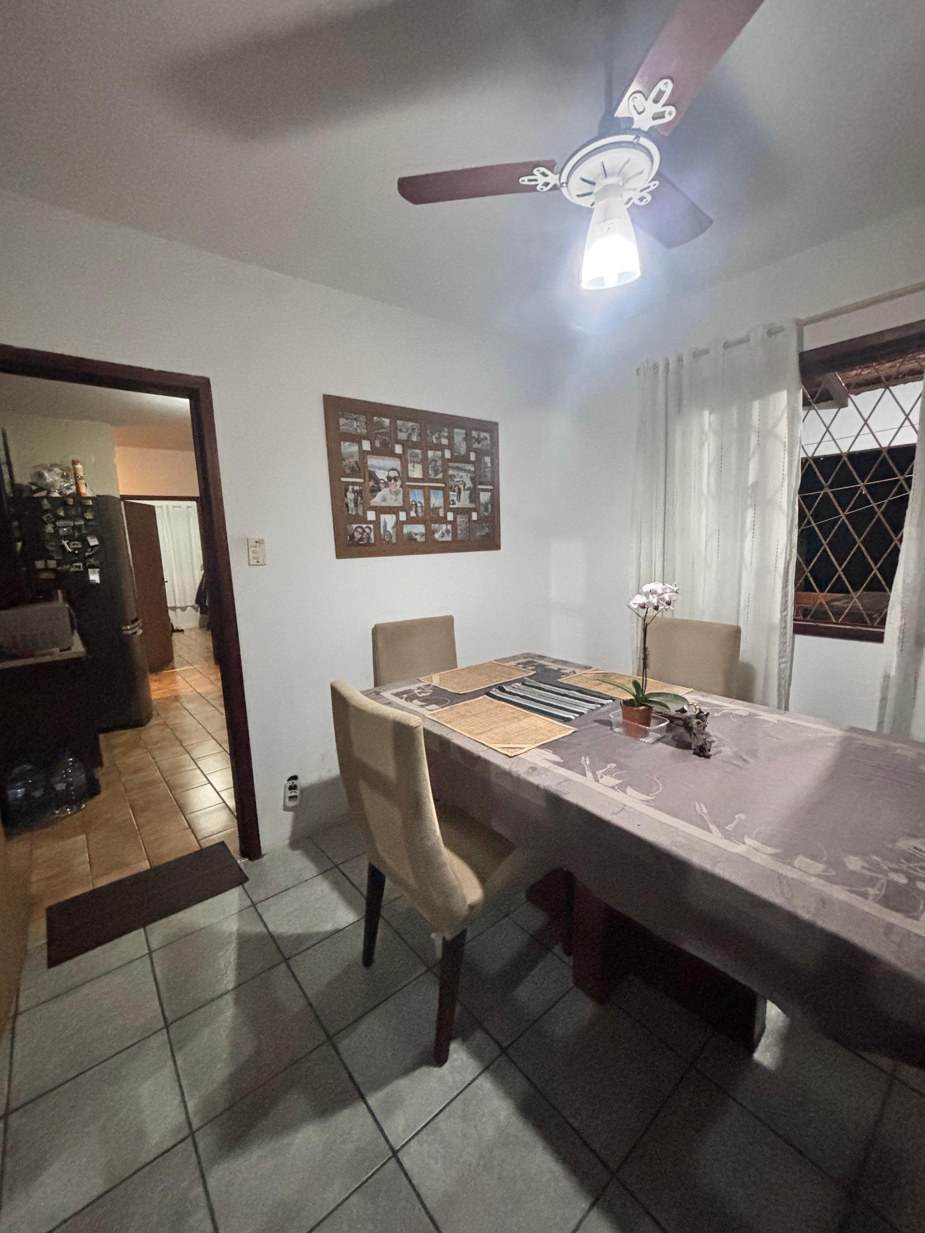 CASA A VENDA NO BAIRRO COSTA E SILVA 
