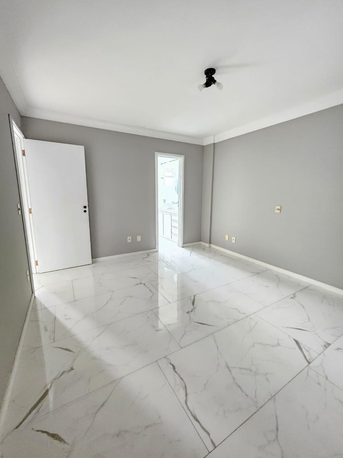 APARTAMENTO PARA LOCAÇÃO - ATIRADORES
