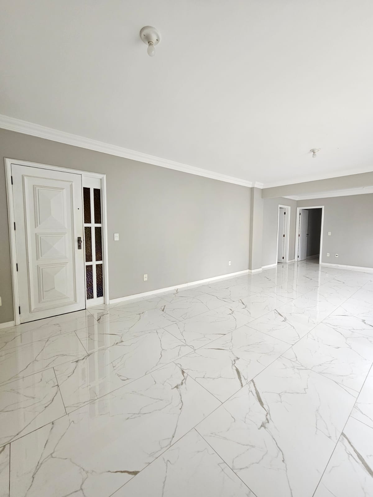APARTAMENTO PARA LOCAÇÃO - ATIRADORES