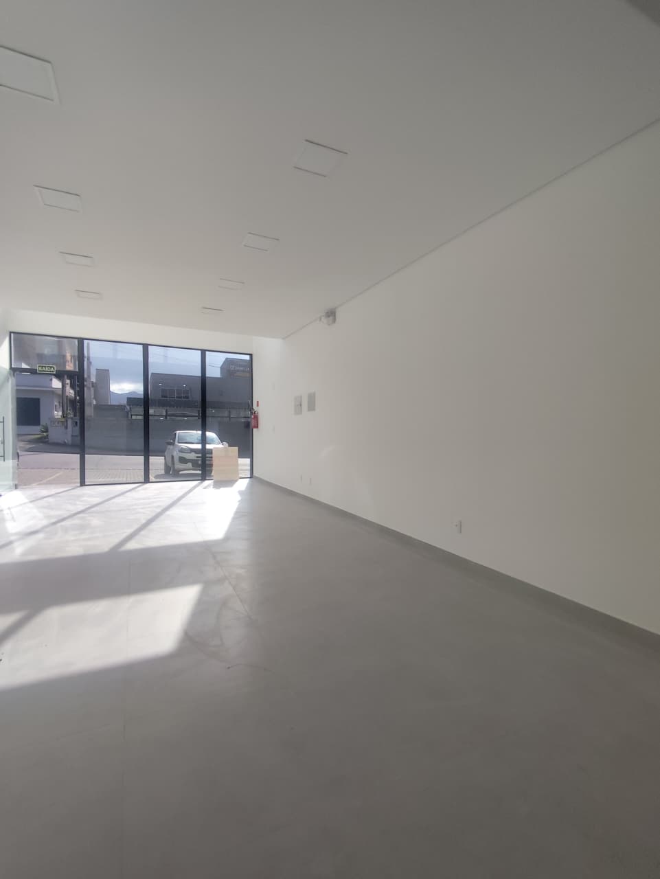 Sala Comercial para Locação – Costa e Silva