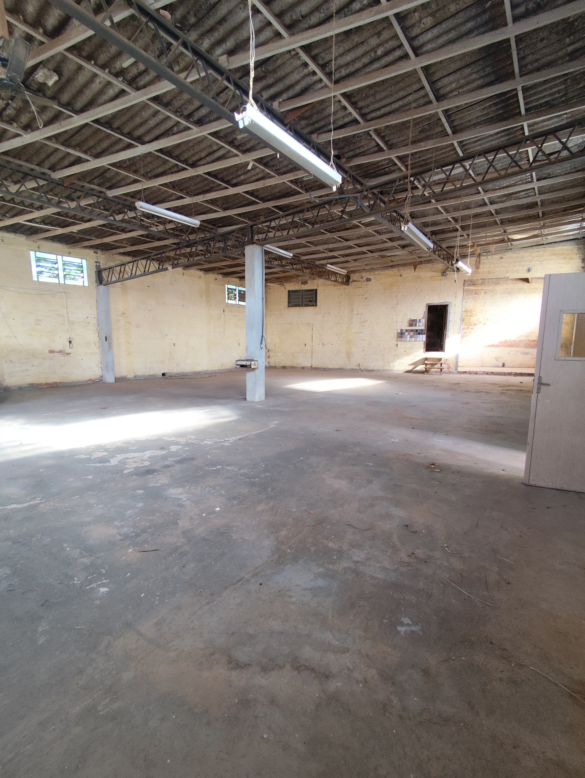 GALPÃO COMERCIAL PARA LOCAÇÃO - JARIVATUBA, JOINVILLE
