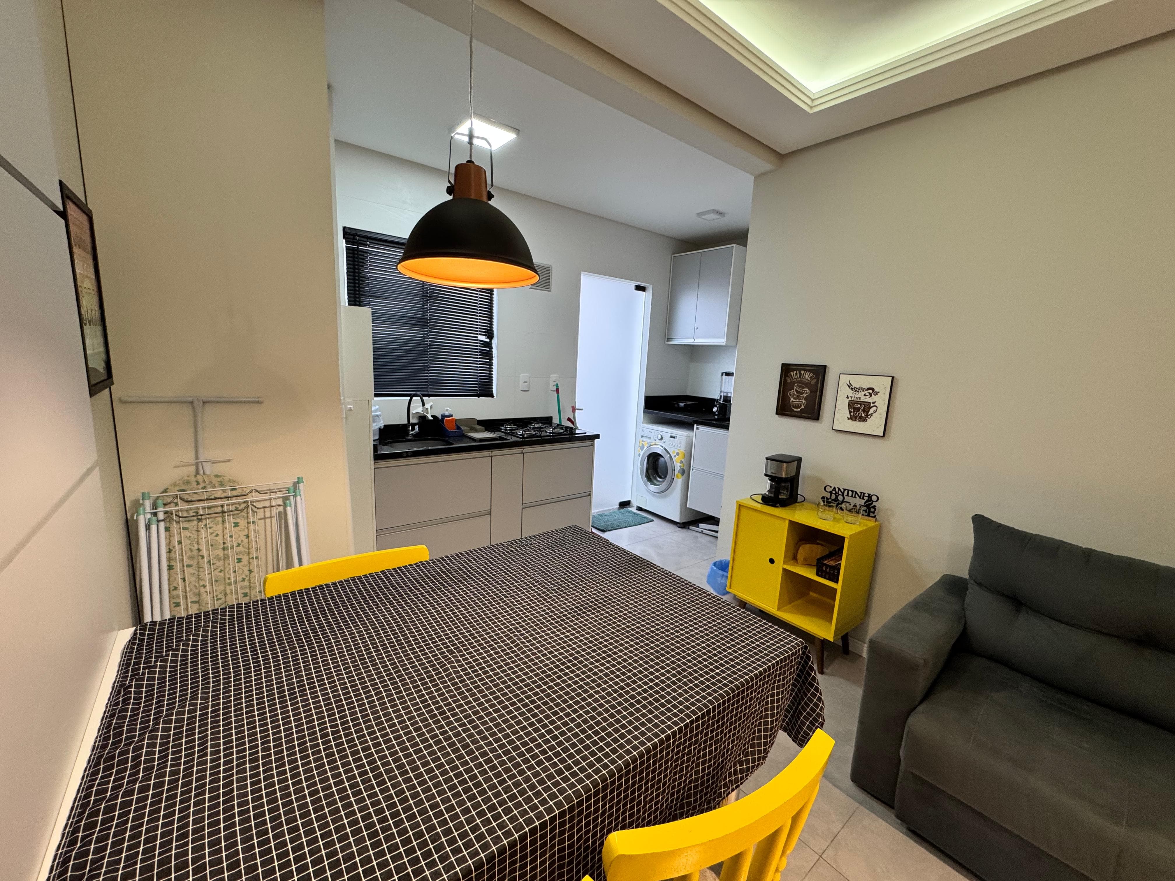 APARTAMENTO MOBILIADO NO COSTA E SILVA