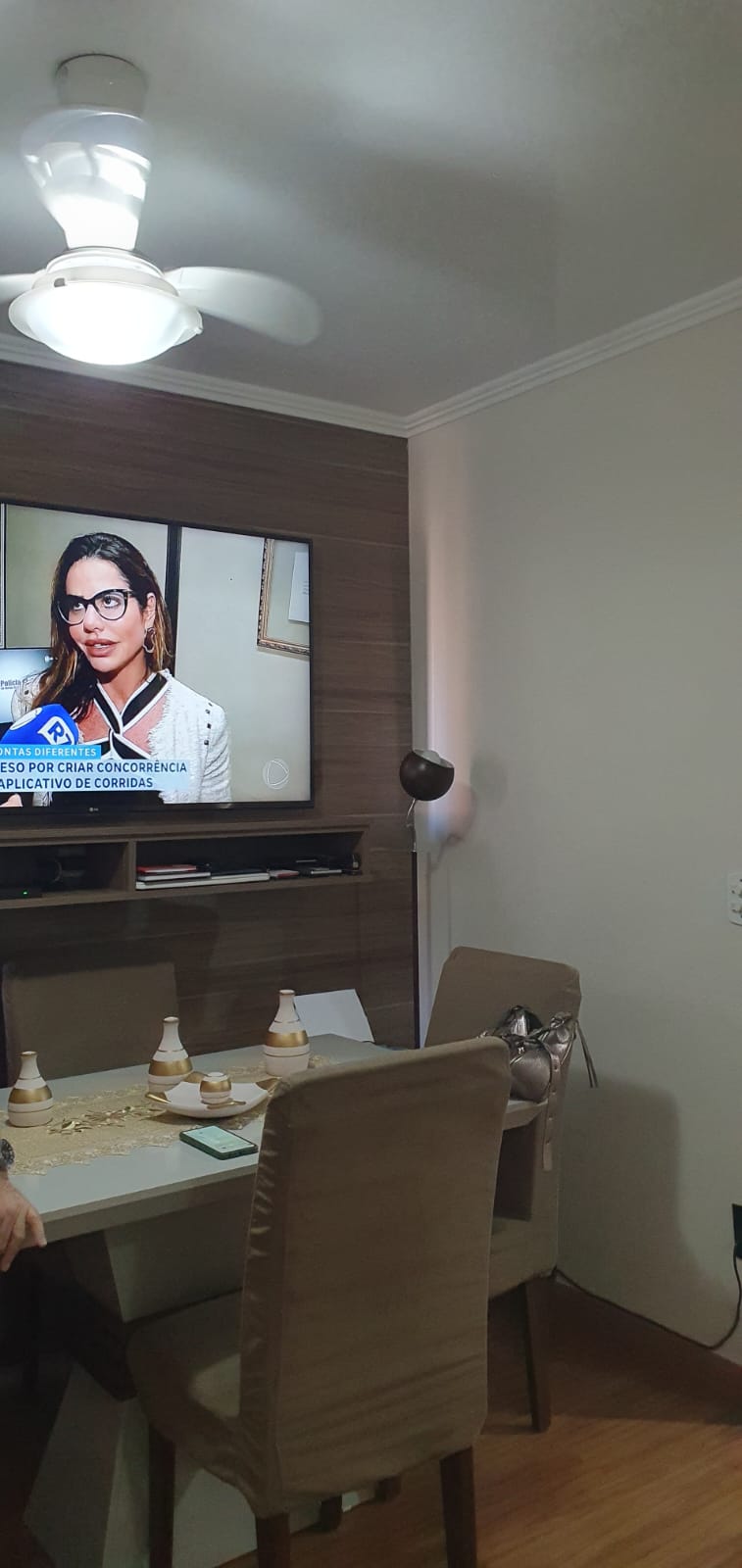 Excelente apartamento em ótima localização no bairro do Limão