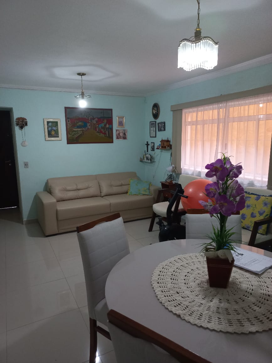 excelente sobrado com + uma casa em otima localização