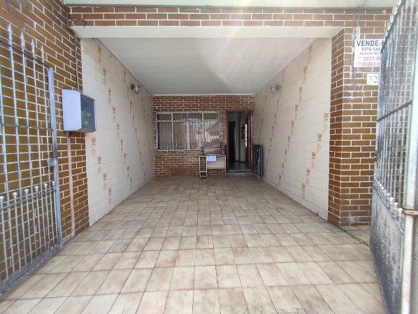 excelente sobrado com ótima oportunidade no bairro do peruche