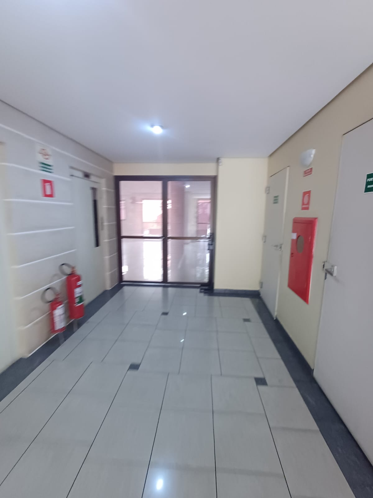 excelente apartamento em ótima localização