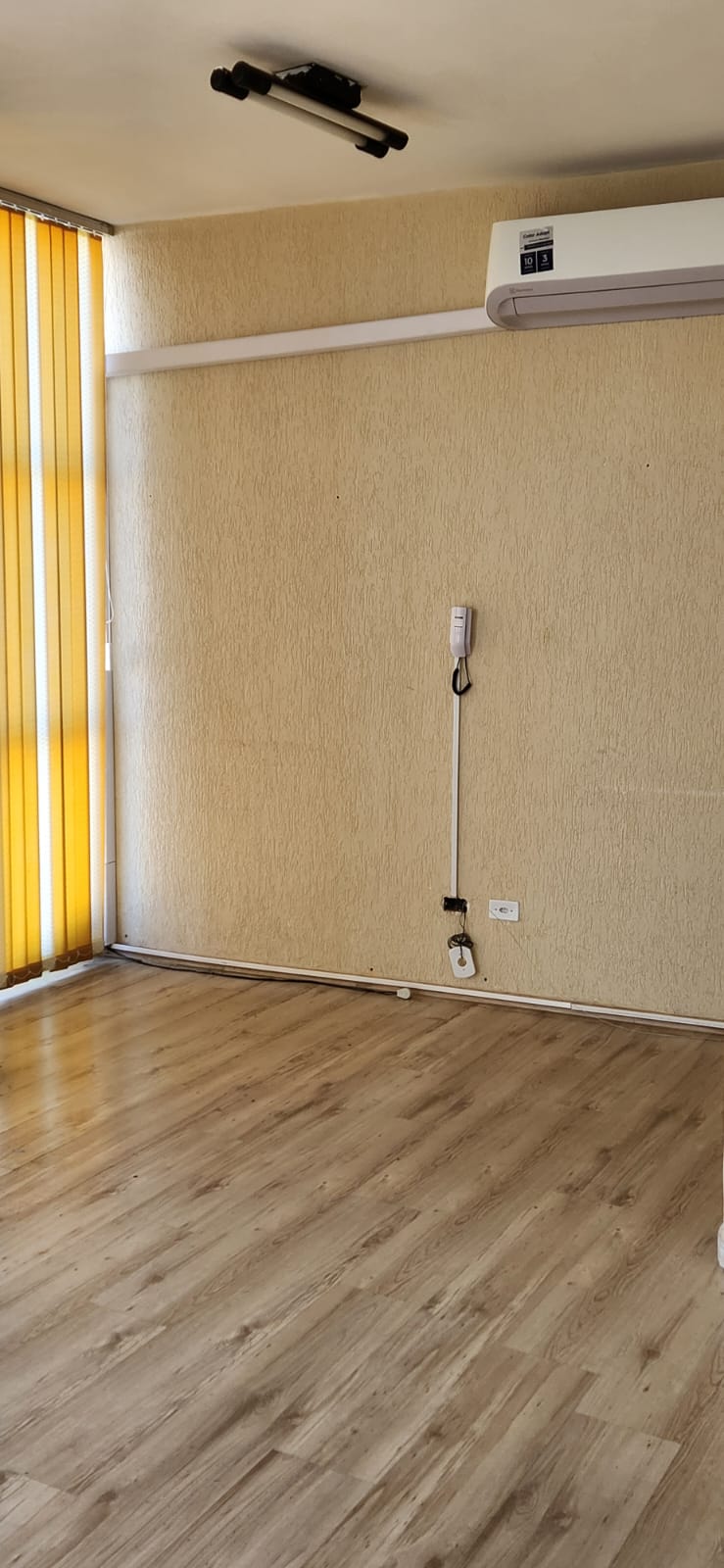 Excelente Sala Comercial em ótima localização