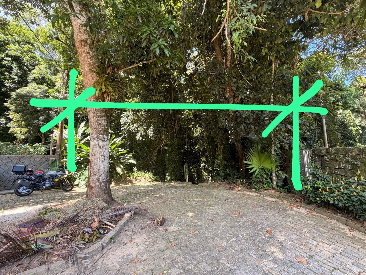 Terreno em condomínio