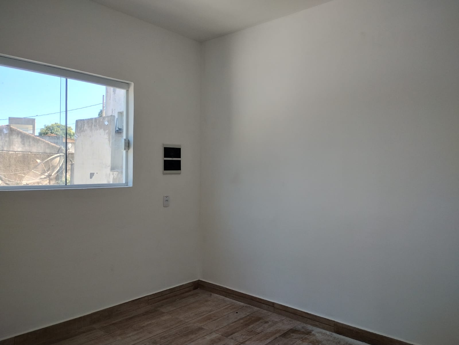 APARTAMENTOS NO PARQUE ESMERALDA - VENDA