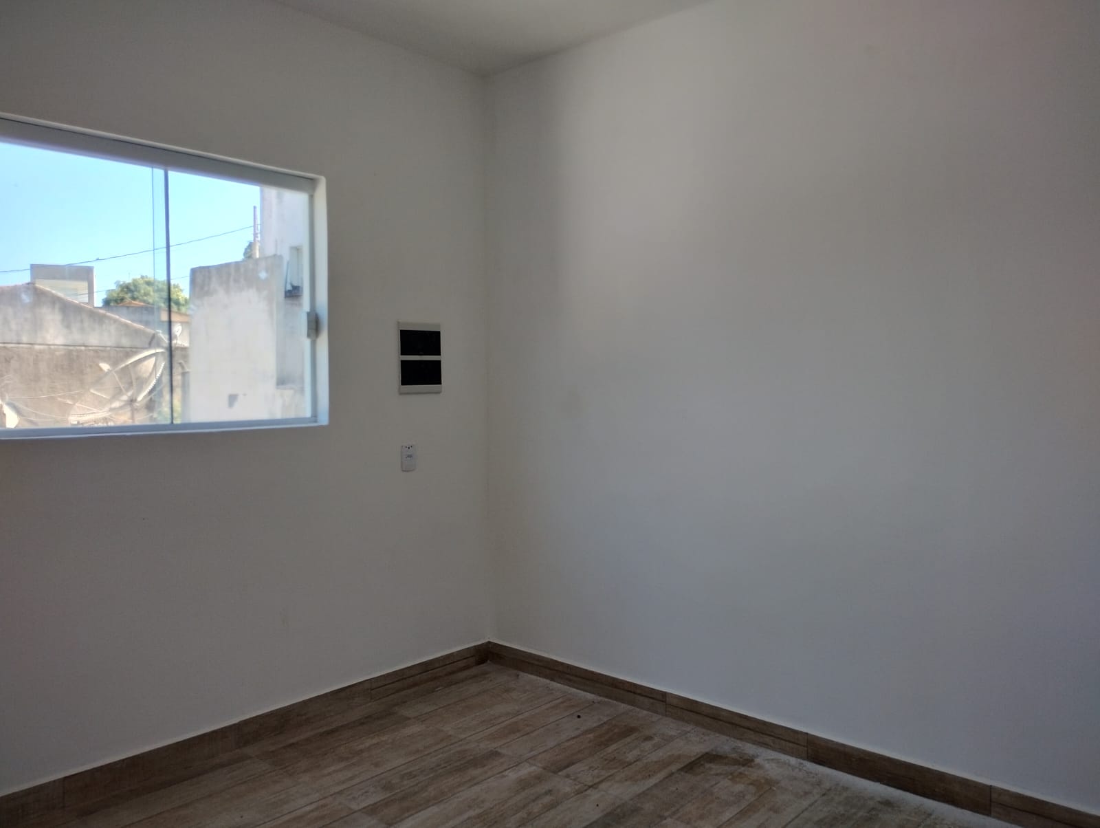 APARTAMENTOS NO PARQUE ESMERALDA - VENDA