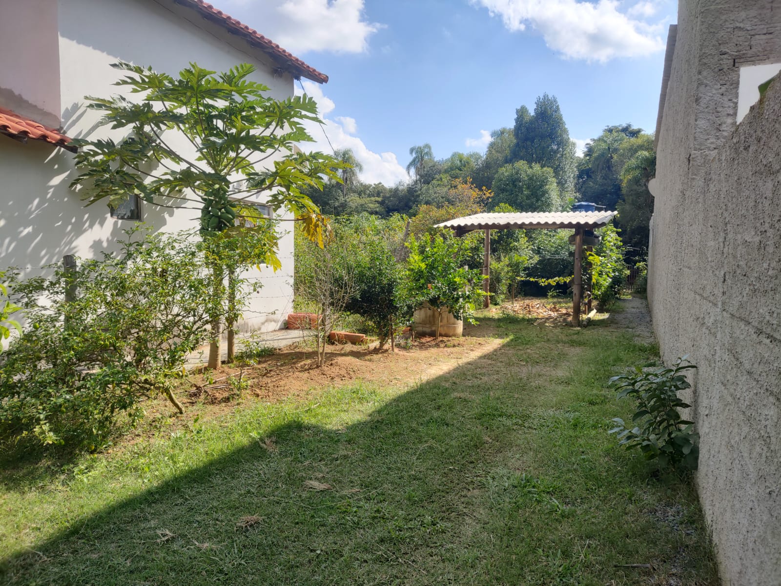 RANCHO EM SARAPUÍ - VENDA