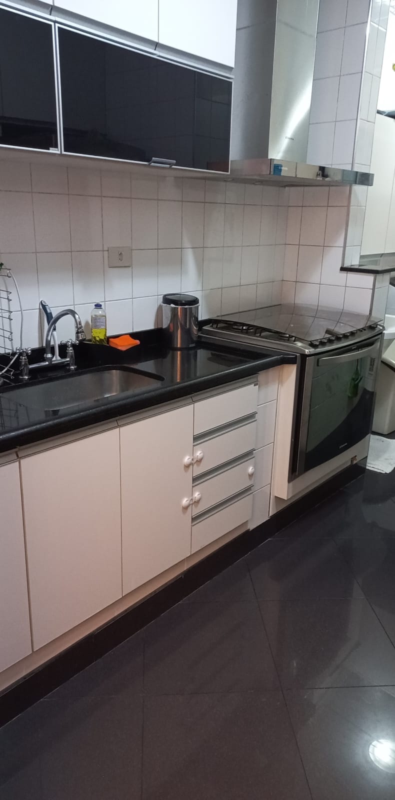 APARTAMENTO NO CONDOMINIO MANGUEIRAS - VENDAS
