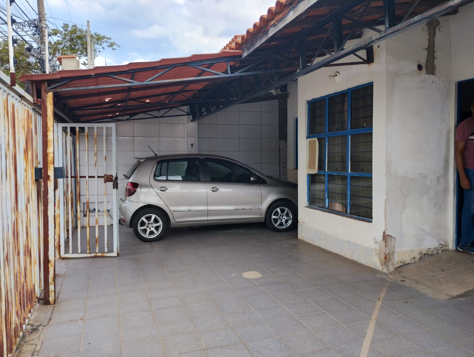 CASA NO JARDIM GUADALAJARA - VENDA 