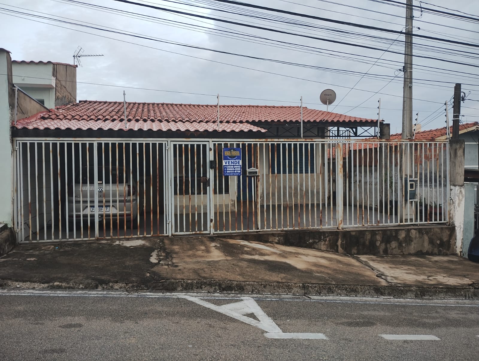 CASA NO JARDIM GUADALAJARA - VENDA 