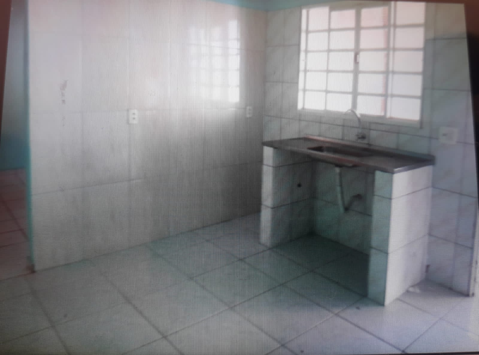 SALÃO COMERCIAL COM CASAS NO FUNDO - VENDA
