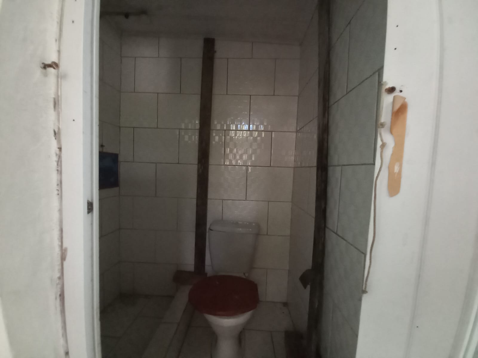 CASA COM EDICULA NA ILHA COMPRIDA - VENDA