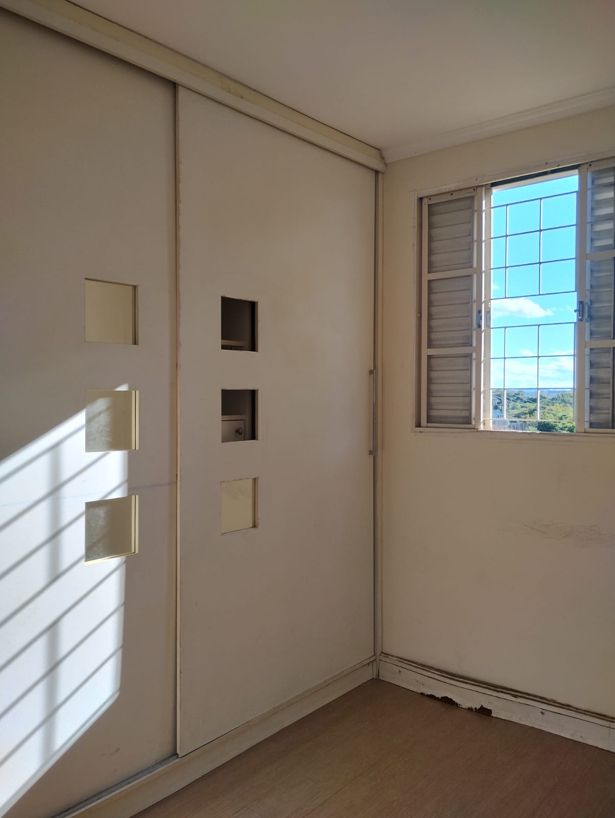 APARTAMENTO NO RESIDENCIAL NOVA VIDA NO JD TULPIAS - VENDA