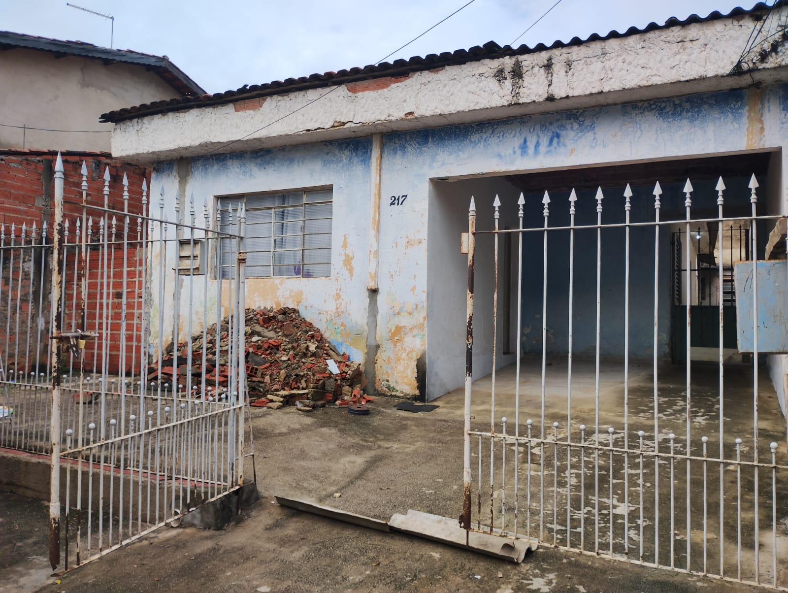 TERRENO NO JARDIM MARAJOARA - VENDA