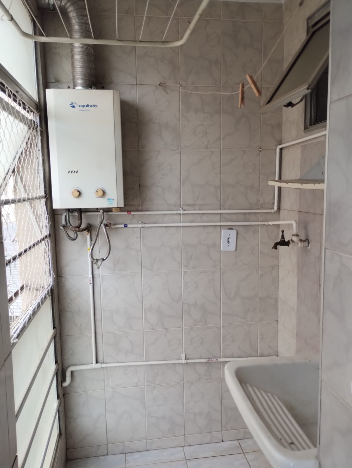 APARTAMENTO NO CONDOMINIO CAMELIAS - VENDA 