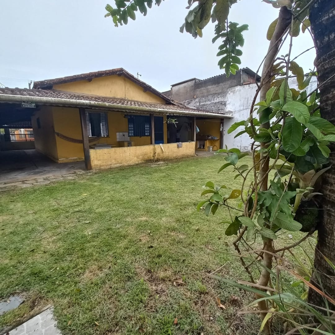 CASA NO BALNEARIO MONTE CARLO EM ILHA COMPRIDA - VENDA