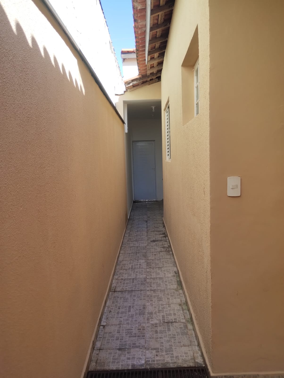 CASA NO SANTA BARBARA - LOCAÇÃO 