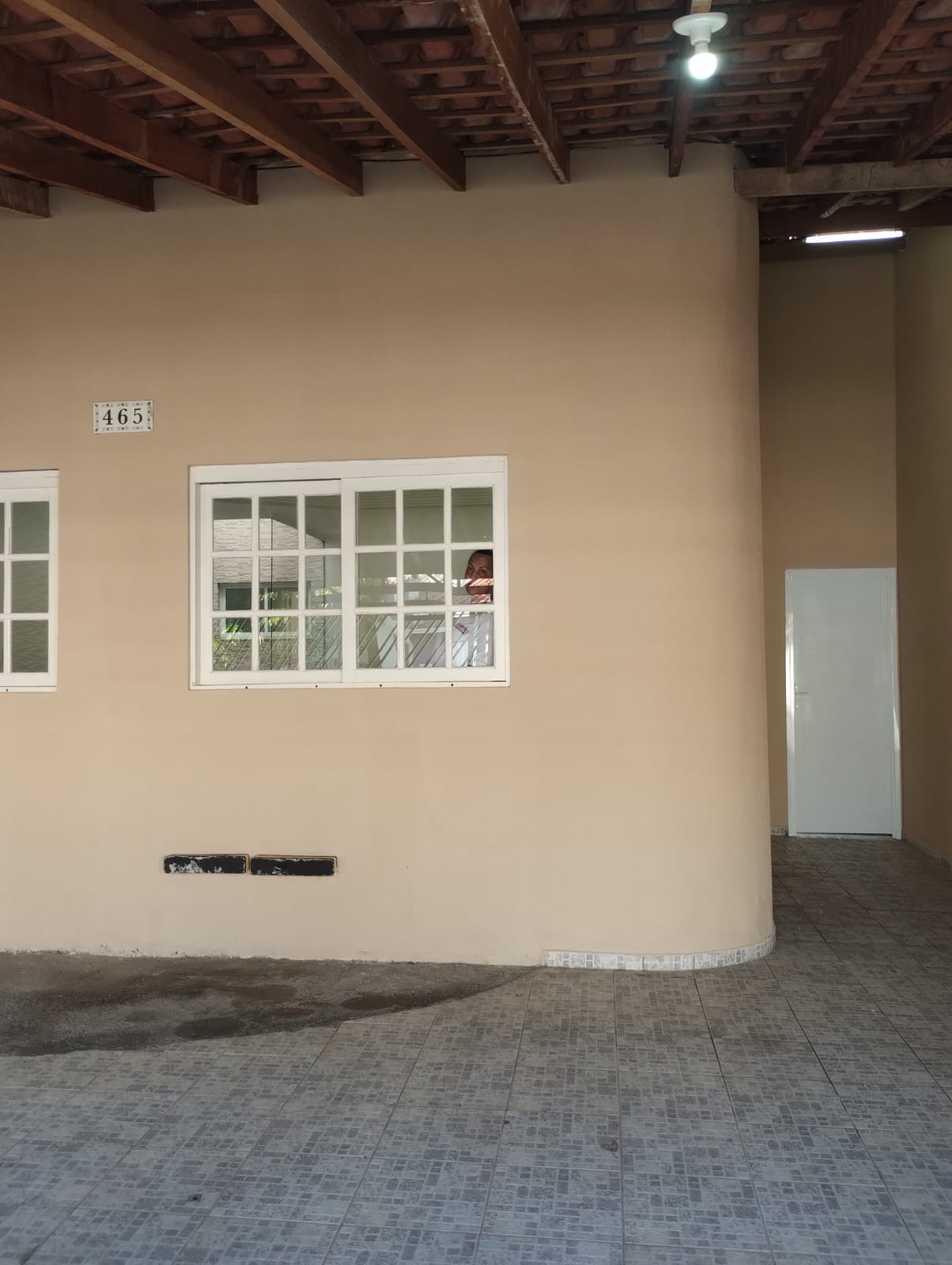 CASA NO SANTA BARBARA - LOCAÇÃO 