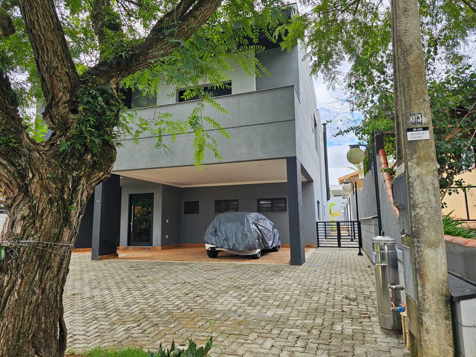 CASA NO CONDOMINIO VIVENDAS DO LAGO - VENDA